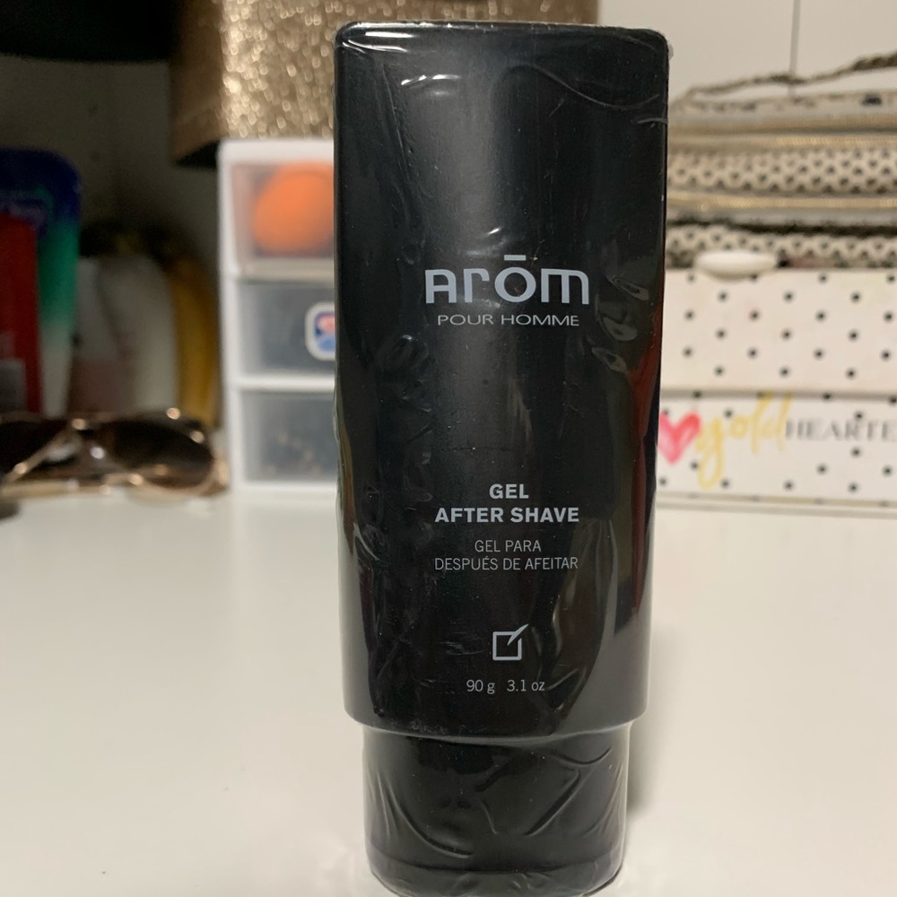 Gel after shave